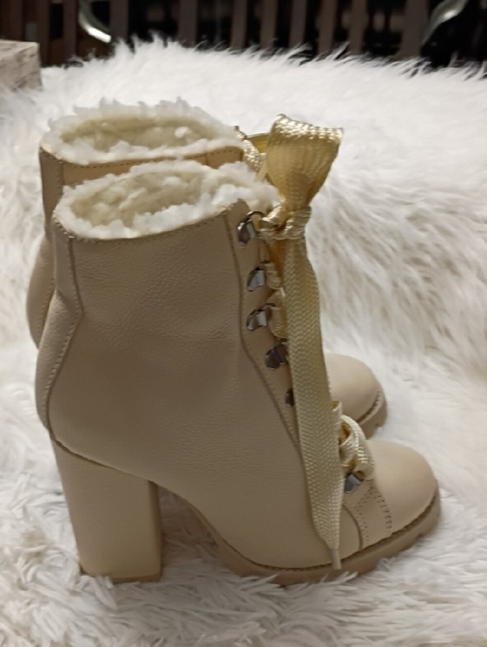 SCHUTZ Zhara Eggshell Lace-Up Faux-Fur Block Heel Combat Moto Ankle Boots 7.5 - Picture 7 of 16